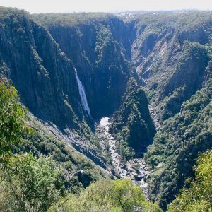 Wollomombi and Chandler Falls and Oxley Wild Rivers on Great Divide and other tours