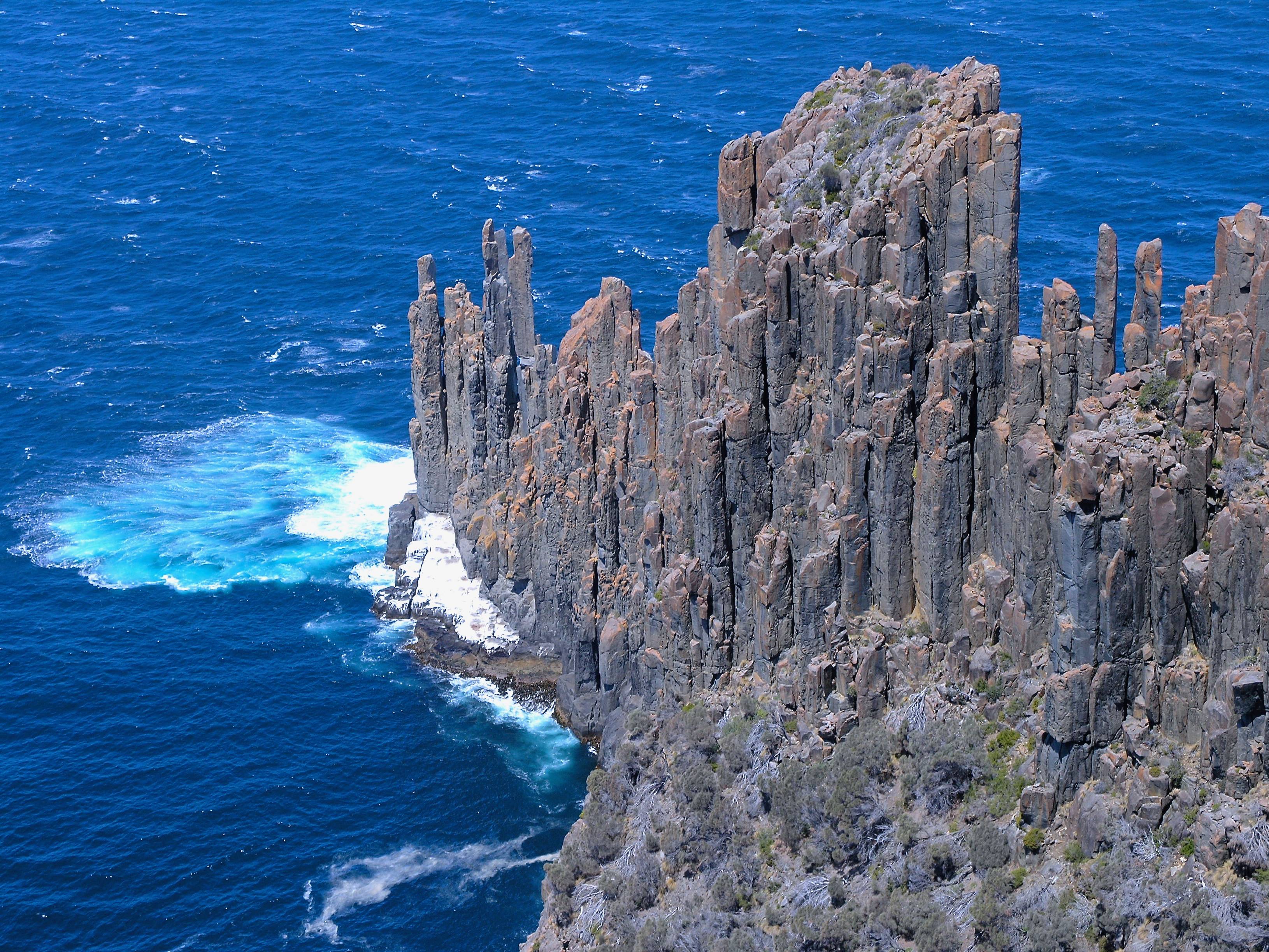 tasman tourism qld