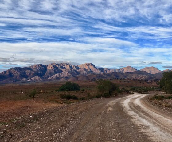 Scenic backroad to the imposing Wilpena Pound and Flinders Ranges